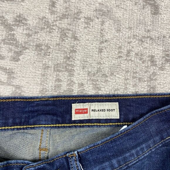 Wrangler Jeans Mens Medium Wash Relaxed Fit Bootcut Stretch Denim Size 29x30 - Picture 2 of 6